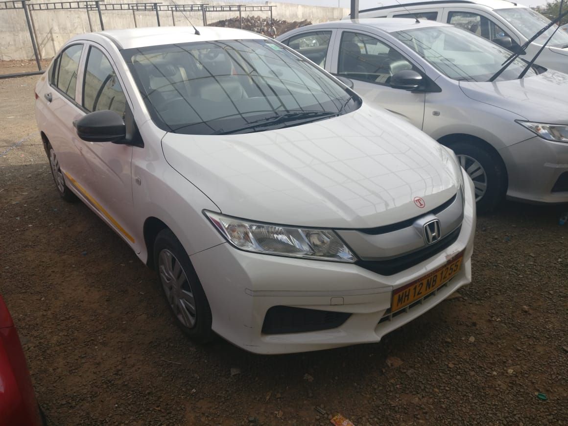 Premium Fleet vehicle - Professional corporate transportation service by Comfort Tours Pune